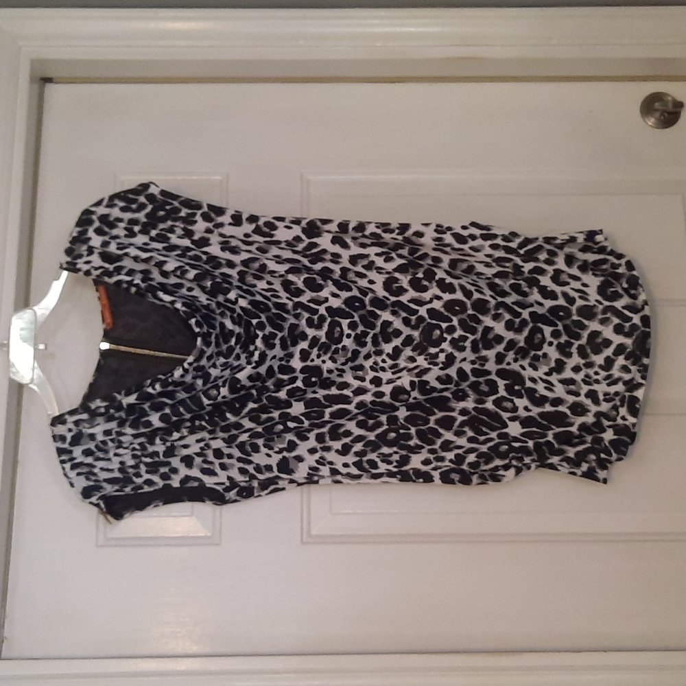 Kareer koncept long blouse or dress
